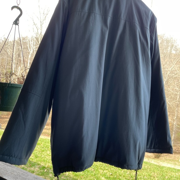 Nice Men's  Blue  Jacket.  Size Medium.  Great Shape! - Picture 2 of 13